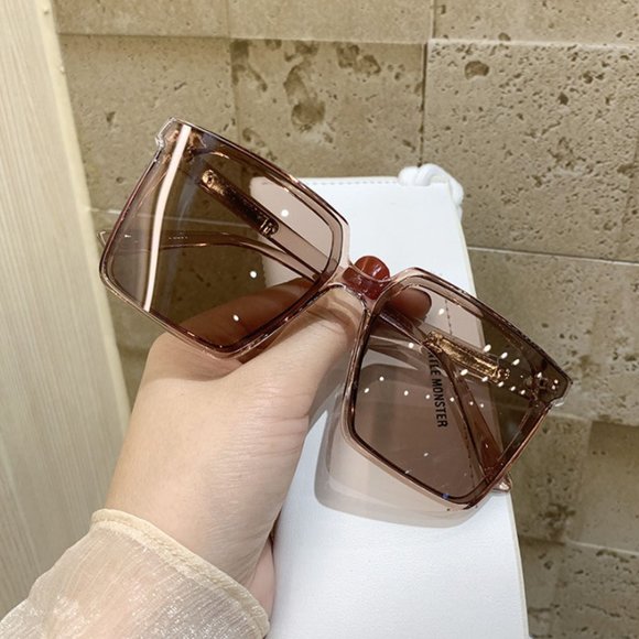 Women Vintage Style Square Sunglasses Gafas Oculos Oversized Transparent
